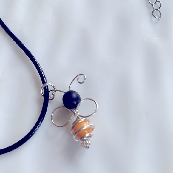 Sterling Silver and Orange Bee Pendant Necklace 17” long - Picture 7 of 8